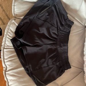 Hotty Hot Low rise lined short 2.5”